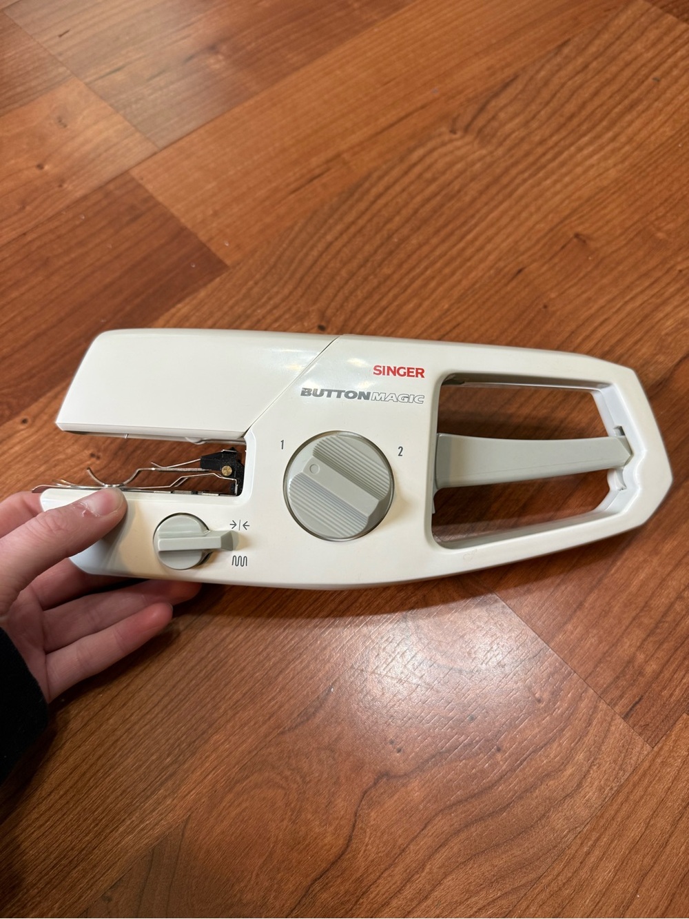 Vintage Singer Button Magic Portable Handheld Buttonholer